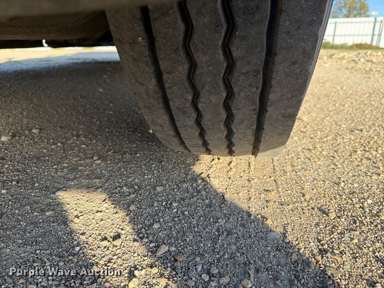 image for item YA4416 2020 International LT625 semi truck