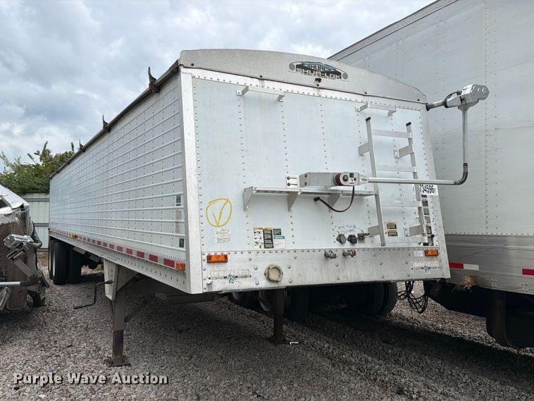 1998 Wilson DWH-4000 grain trailer