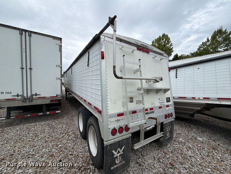 image for item YA4450 1998 Wilson DWH-4000 grain trailer