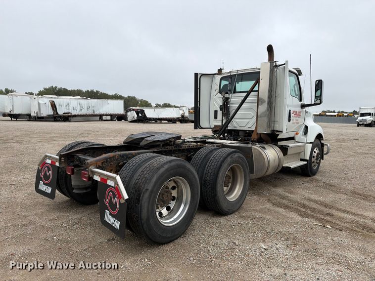 image for item YA4480 2018 International LT625 semi truck