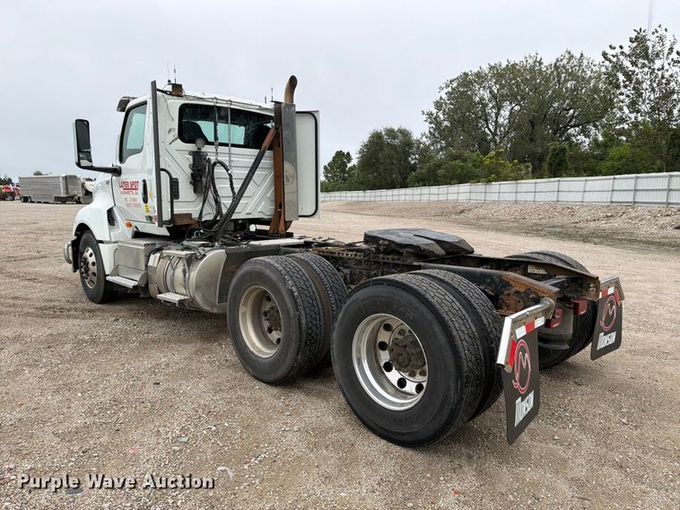 image for item YA4480 2018 International LT625 semi truck