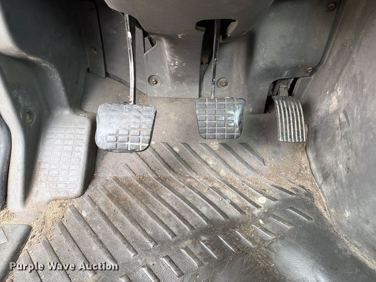 image for item YA4480 2018 International LT625 semi truck