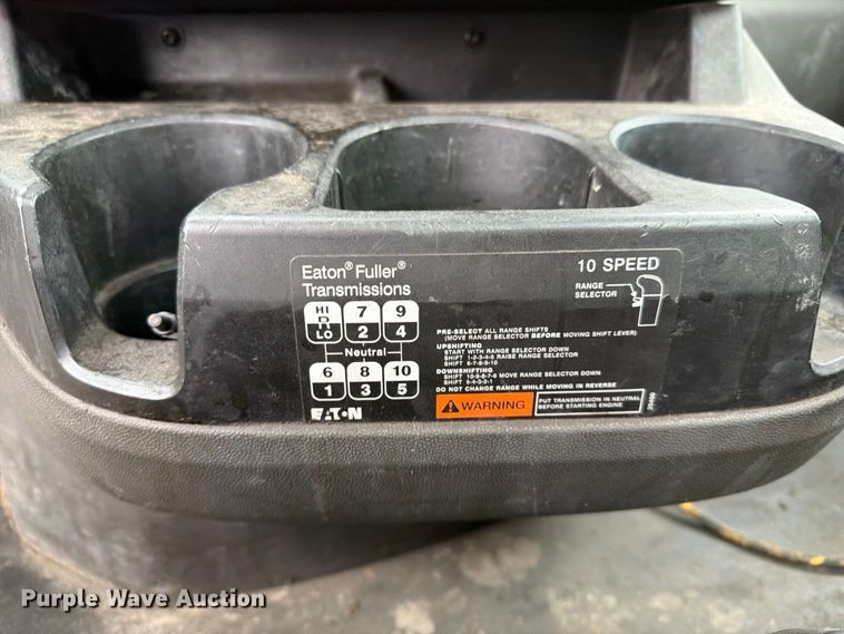 image for item YA4480 2018 International LT625 semi truck