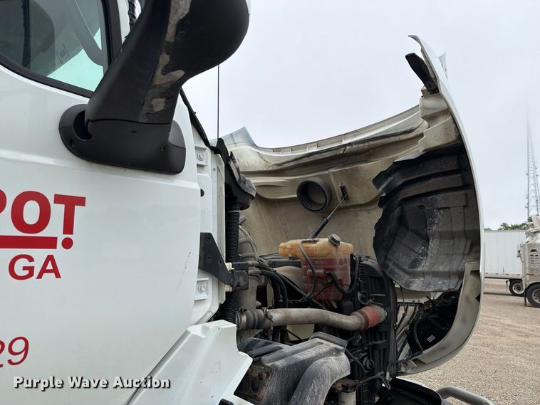 image for item YA4480 2018 International LT625 semi truck