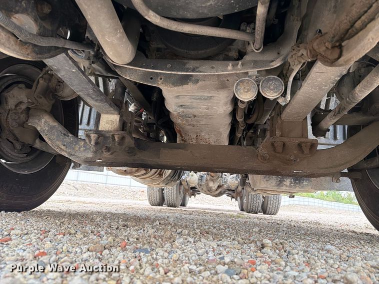 image for item YA4480 2018 International LT625 semi truck
