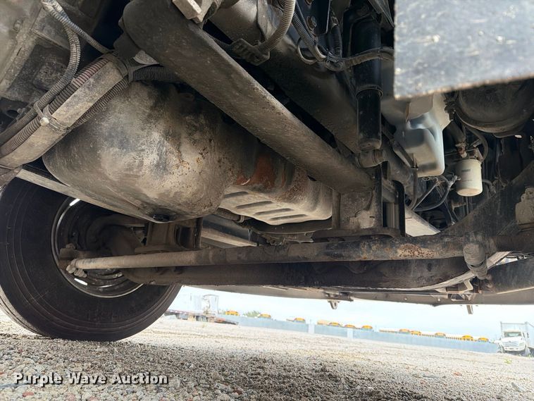 image for item YA4480 2018 International LT625 semi truck