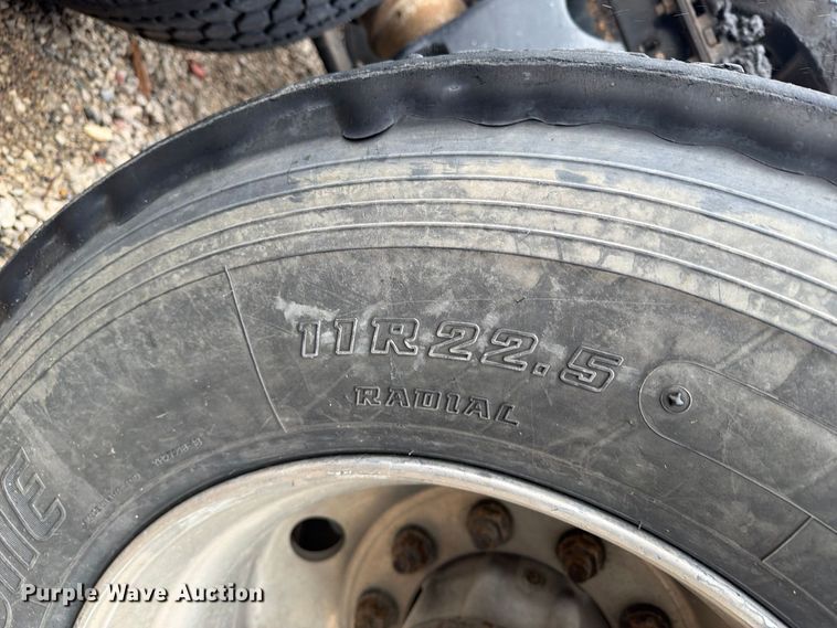image for item YA4480 2018 International LT625 semi truck