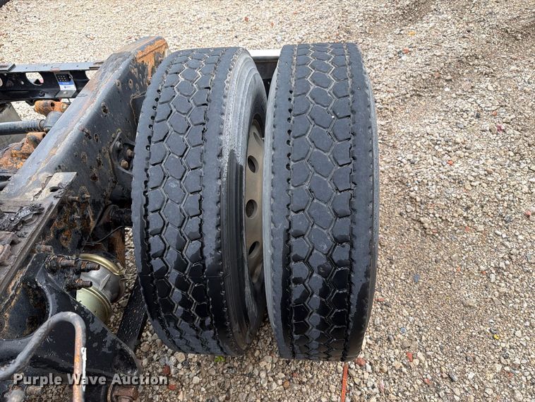 image for item YA4480 2018 International LT625 semi truck