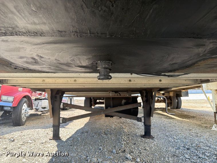 image for item YA4545 2016 Utility VS2RA refrigerated van trailer