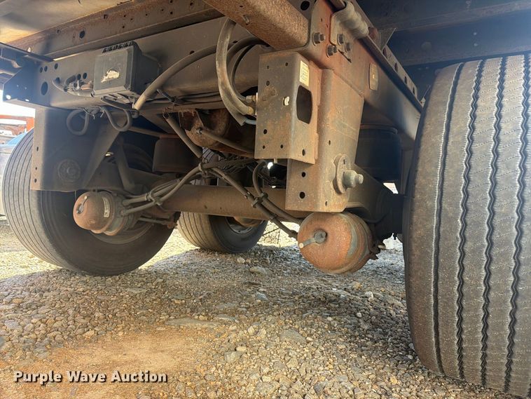 image for item YA4545 2016 Utility VS2RA refrigerated van trailer