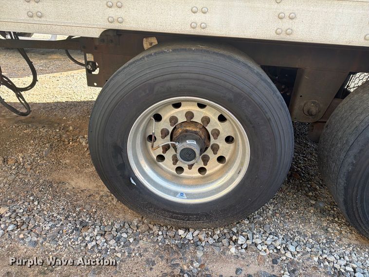 image for item YA4545 2016 Utility VS2RA refrigerated van trailer