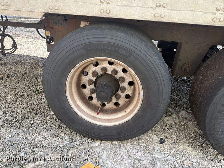 image for item YA4547 2016 Utility VS2RA refrigerated van trailer