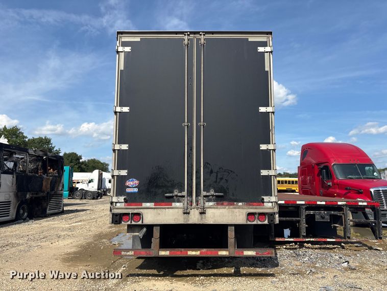 image for item YA4556 2018 Utility VS2DX dry van trailer