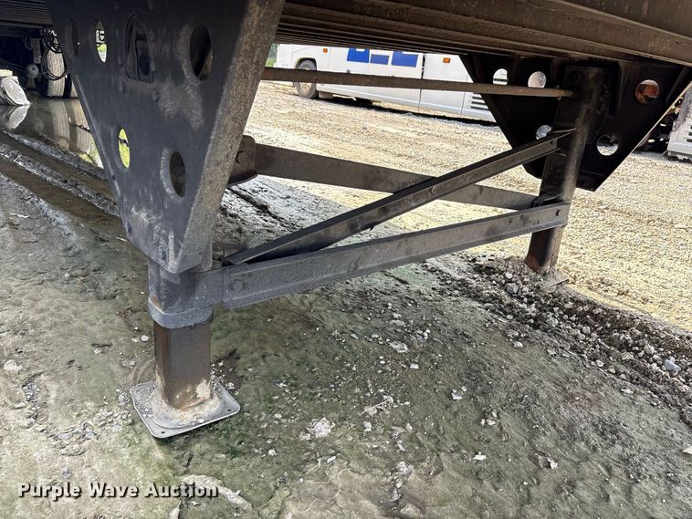 image for item YA4556 2018 Utility VS2DX dry van trailer