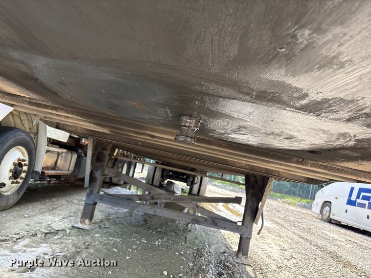 image for item YA4556 2018 Utility VS2DX dry van trailer