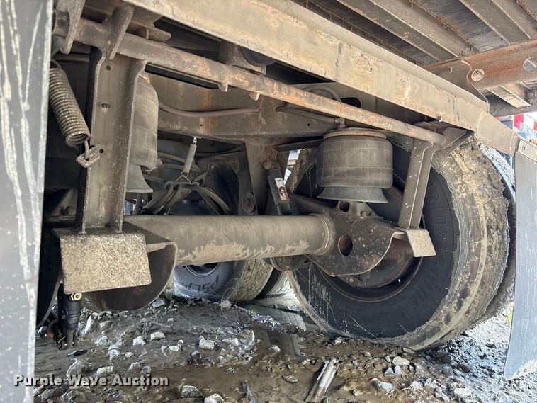 image for item YA4556 2018 Utility VS2DX dry van trailer