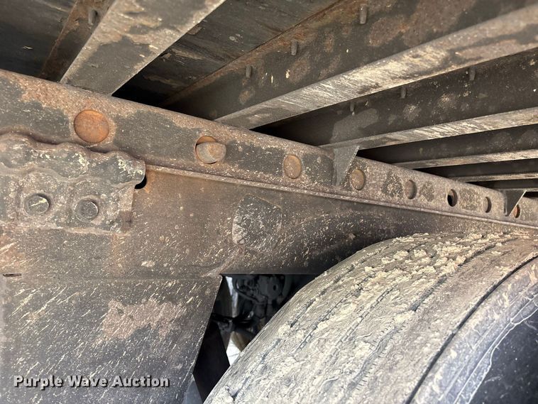 image for item YA4556 2018 Utility VS2DX dry van trailer