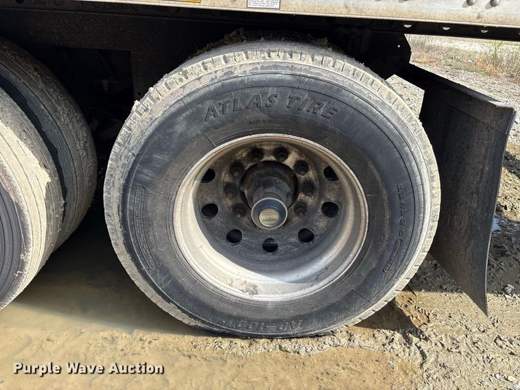image for item YA4556 2018 Utility VS2DX dry van trailer