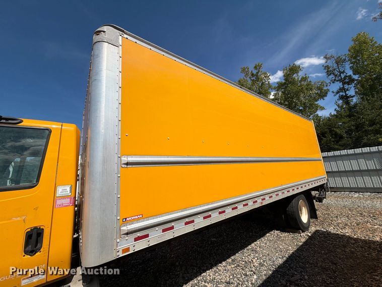 image for item YA4624 2018 International MA025 box truck