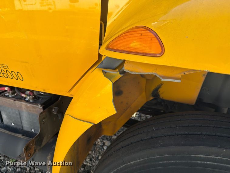 image for item YA4624 2018 International MA025 box truck