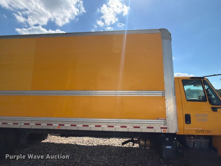 image for item YA4624 2018 International MA025 box truck