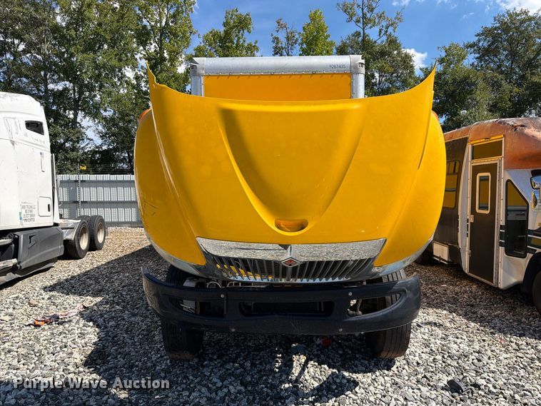 image for item YA4624 2018 International MA025 box truck