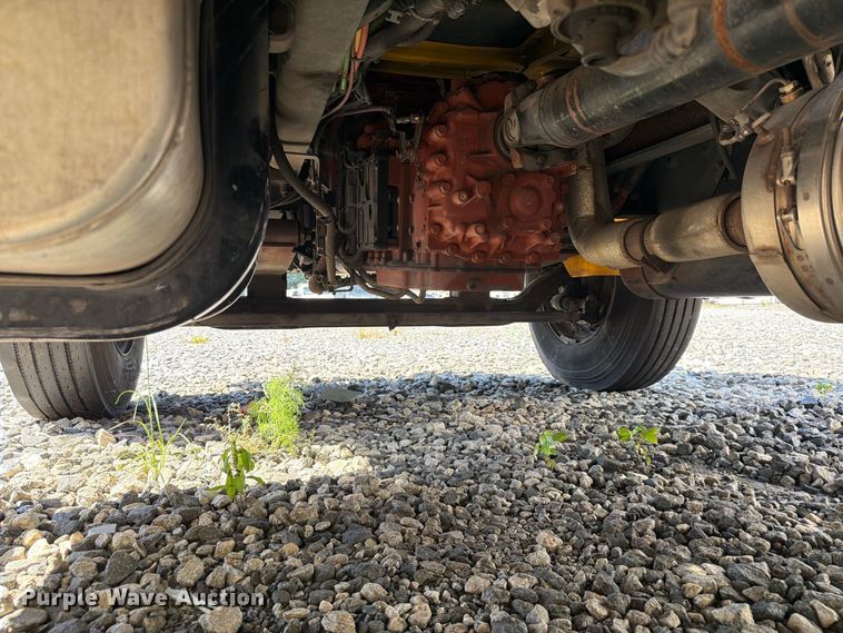 image for item YA4624 2018 International MA025 box truck