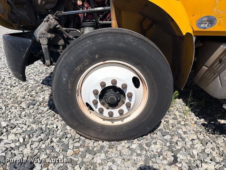 image for item YA4624 2018 International MA025 box truck