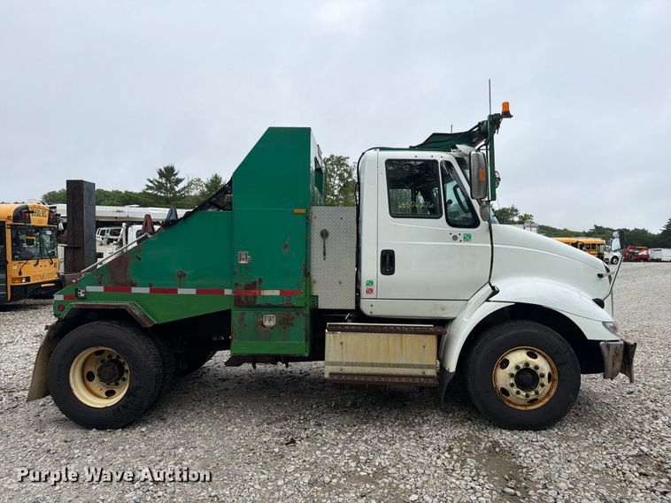 image for item YA4636 2017 International 8600 toter truck