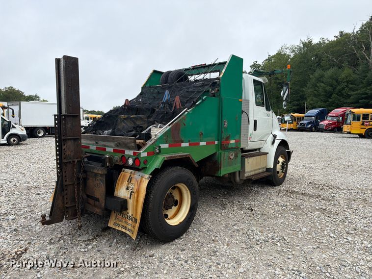image for item YA4636 2017 International 8600 toter truck