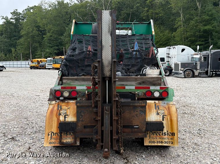 image for item YA4636 2017 International 8600 toter truck