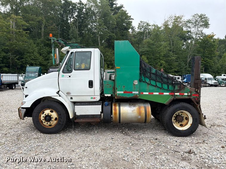 image for item YA4636 2017 International 8600 toter truck