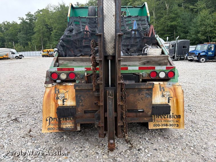 image for item YA4636 2017 International 8600 toter truck