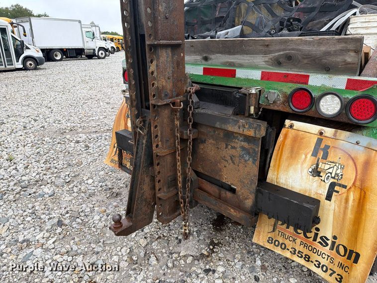 image for item YA4636 2017 International 8600 toter truck