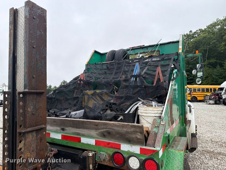 image for item YA4636 2017 International 8600 toter truck