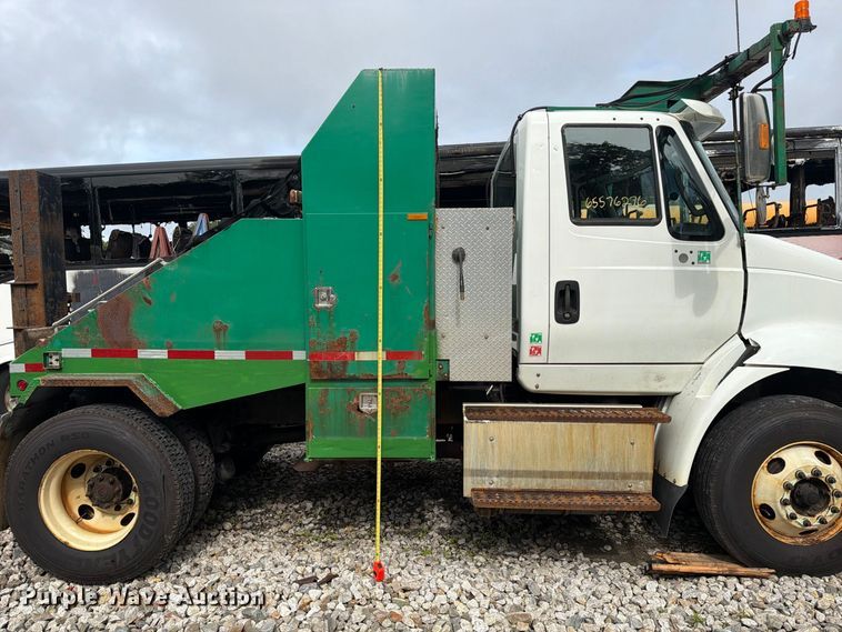 image for item YA4636 2017 International 8600 toter truck