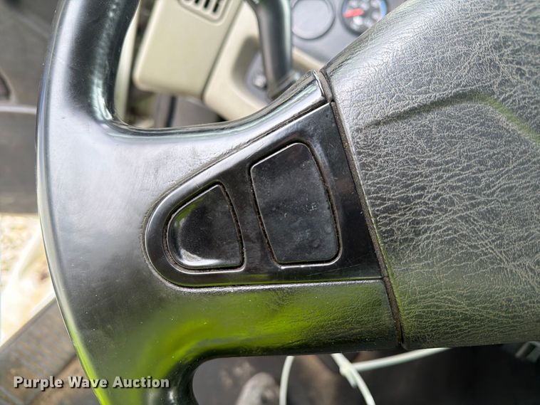 image for item YA4636 2017 International 8600 toter truck
