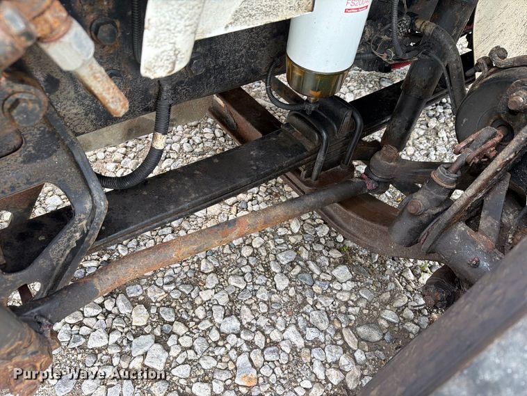 image for item YA4636 2017 International 8600 toter truck