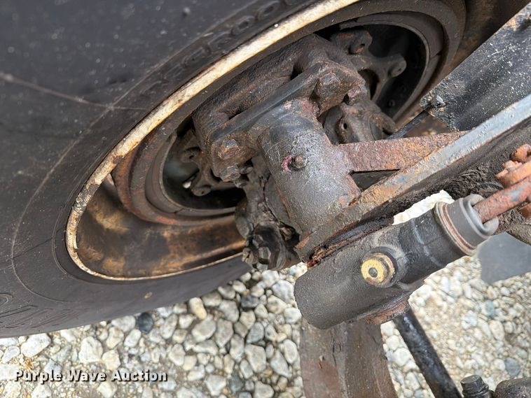 image for item YA4636 2017 International 8600 toter truck