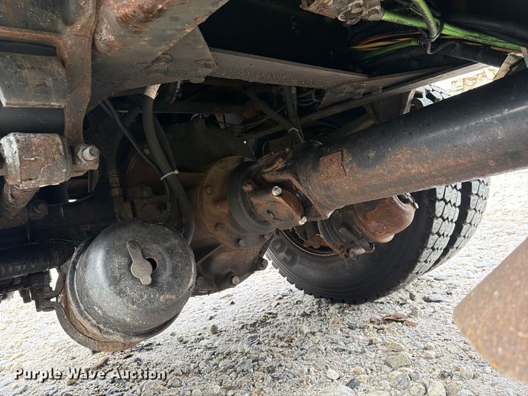 image for item YA4636 2017 International 8600 toter truck