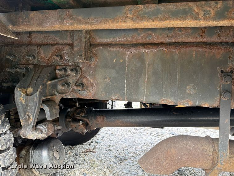 image for item YA4636 2017 International 8600 toter truck