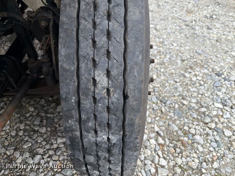image for item YA4636 2017 International 8600 toter truck