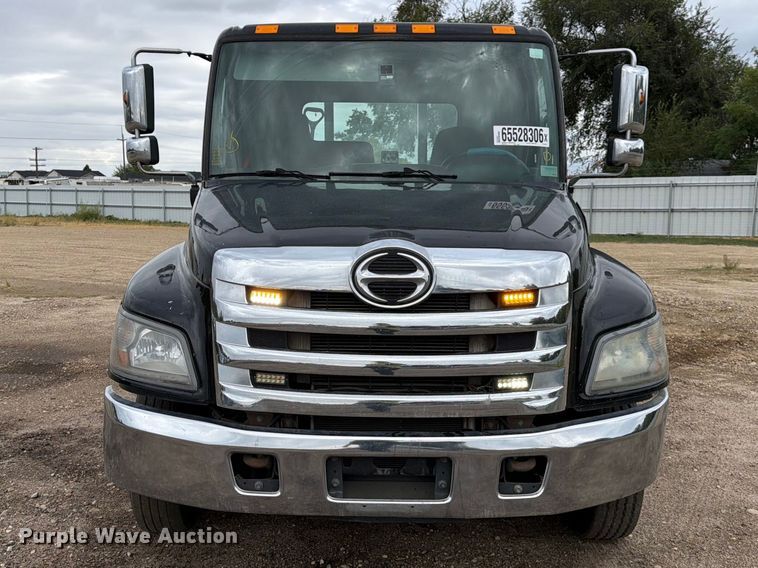 image for item YA4657 2020 Hino 258 rollback truck