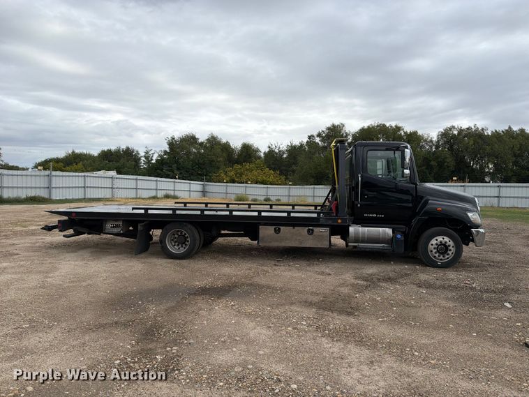 image for item YA4657 2020 Hino 258 rollback truck