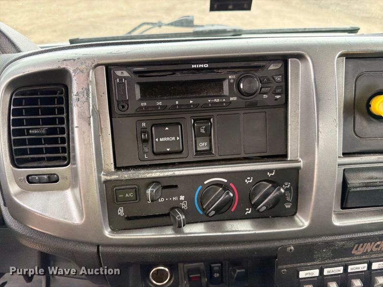image for item YA4657 2020 Hino 258 rollback truck