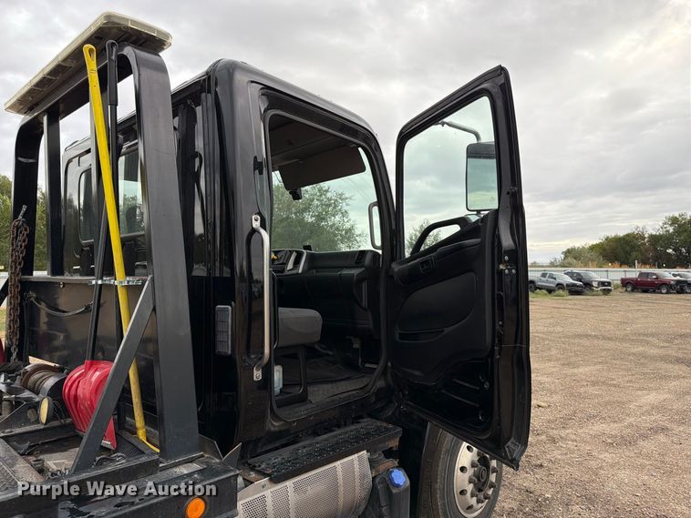 image for item YA4657 2020 Hino 258 rollback truck