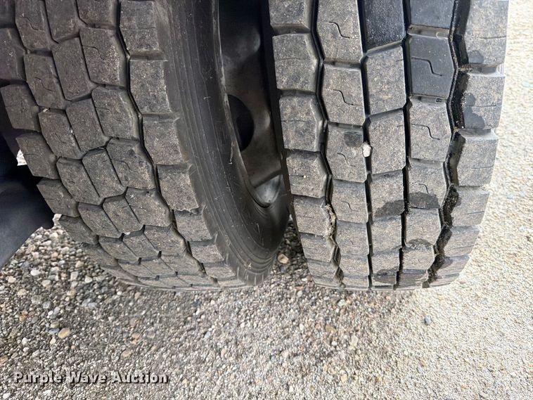 image for item YA4657 2020 Hino 258 rollback truck