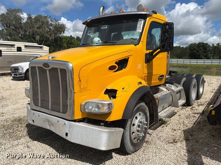 2016 Peterbilt 567 semi truck