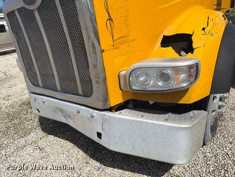 image for item YA4720 2016 Peterbilt 567 semi truck
