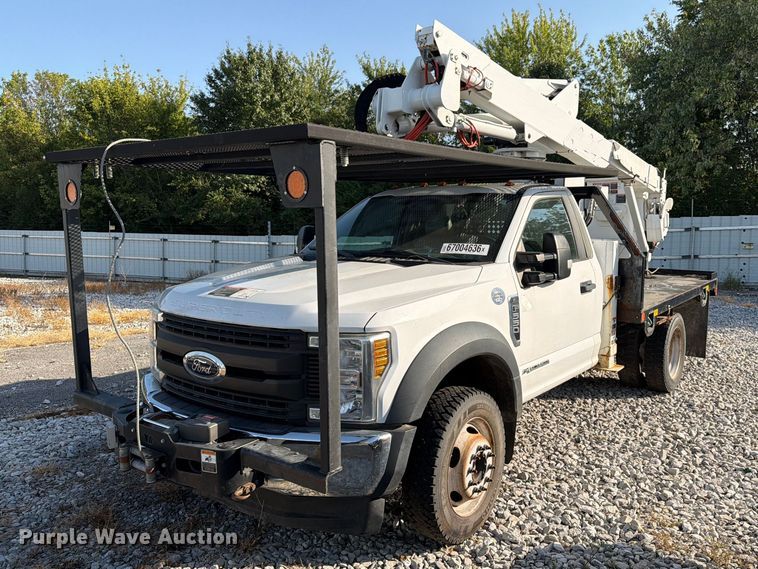 image for item YA4883 2018 Ford F550 Super Duty bucket truck